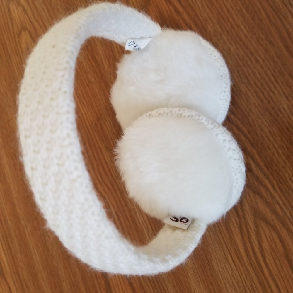 SO Juniors White Ear Muffs